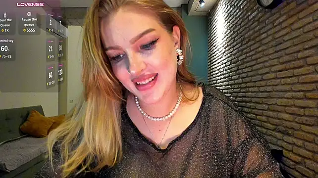 fifteenpoem Adlı Modelin Canlı XXX Sohbeti