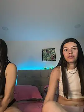 Layla_Rachel's Live XXX Chat