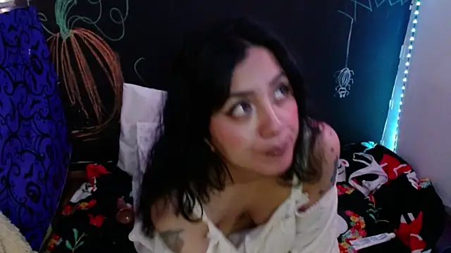 AbsentaVert's Live XXX Chat