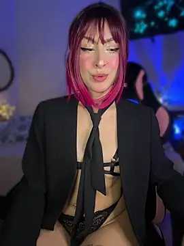 Cinamoonn 在線直播表演