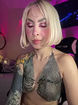 Cinamoonn's Live XXX Chat