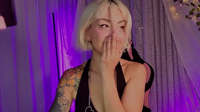 Cinamoonn Chat XXX in diretta