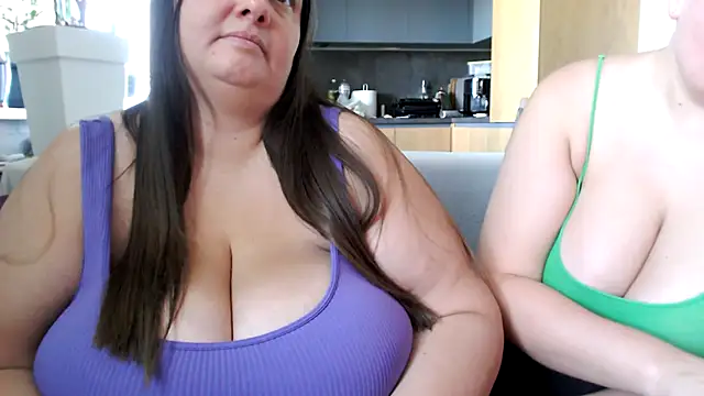 Show Webcam de 4NaturalBigTits