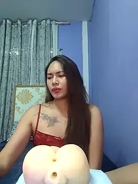 lady_kim_boner Pertunjukan Webcam