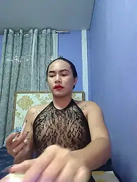 Webkamerová show lady_kim_boner