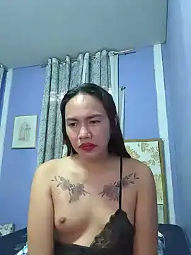 lady_kim_boner Pertunjukan Webcam