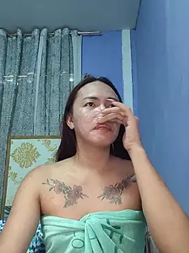 lady_kim_boner Pertunjukan Webcam
