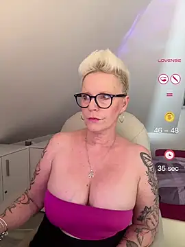 German_Milfのウェブカメラショー