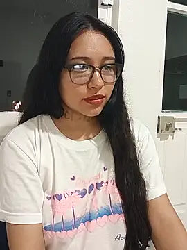 _MayaOniOni_'s Live XXX Chat