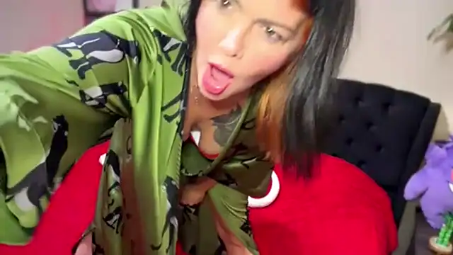 MarlaFknSinger's Webcam Show