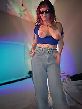 MarlaFknSinger Show in webcam