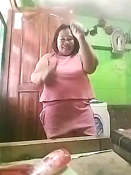 Hotsexymomcams4u 网络视讯表演