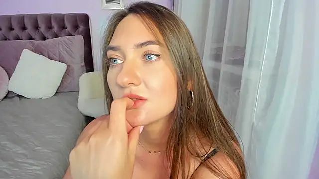 Evalaniss' Webcam Show
