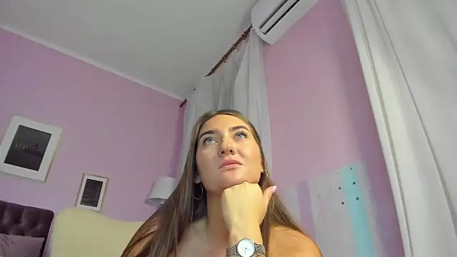 Show modela Evalaniss na web-kameri