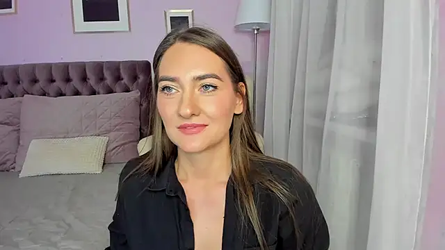Show modela Evalaniss na web-kameri