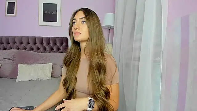 Evalaniss' Webcam Show