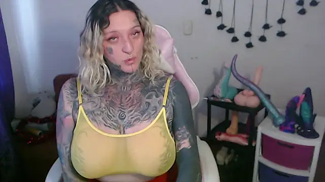 SLOPPYTITSS – Live XXX-chat