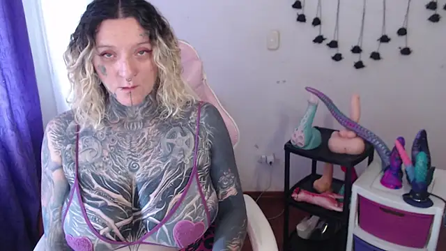 SLOPPYTITSS Chat XXX in diretta