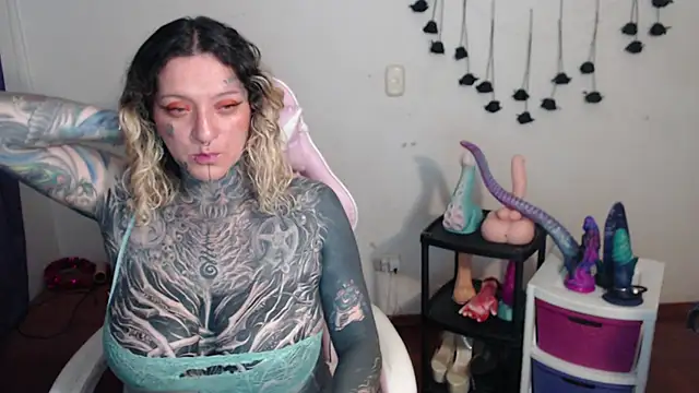 SLOPPYTITSS' Webcam Show