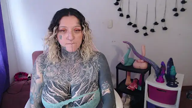 SLOPPYTITSS Show in webcam