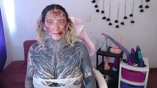 SLOPPYTITSS Adlı Modelin Web Kamerası Şovu