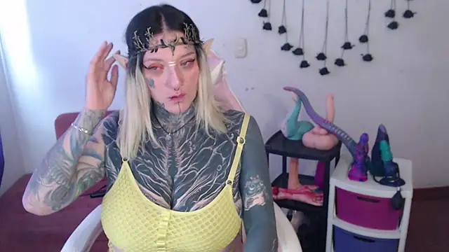 SLOPPYTITSSのライブXXXチャット