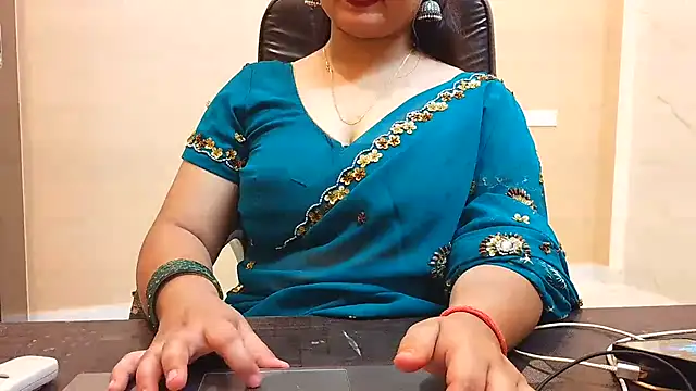 PUCHEJAAN Live XXX Chat