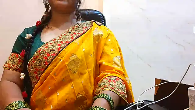 PUCHEJAAN's Live XXX Chat