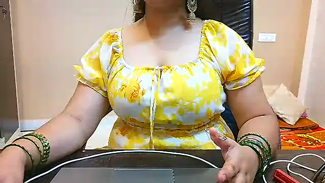 PUCHEJAAN Live XXX Chat