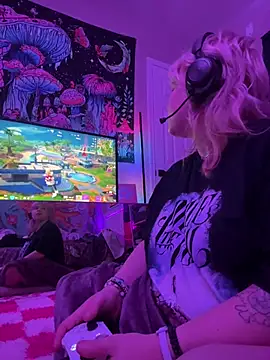 Cutiepiespanks' Live XXX Chat