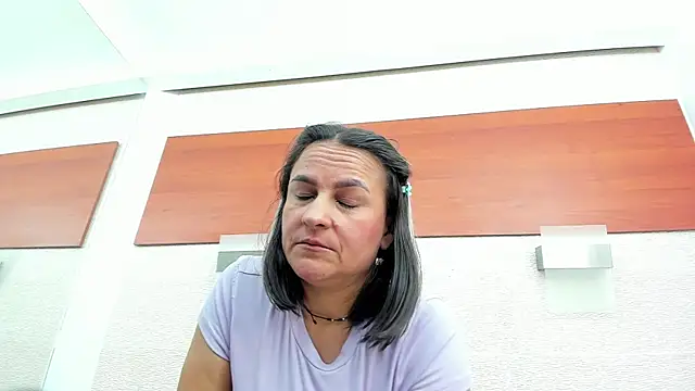 allice_green's Live XXX Chat