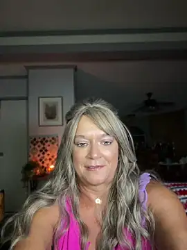הופעת וובקאם של cowgirlc