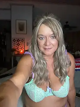 cowgirlc Show in webcam