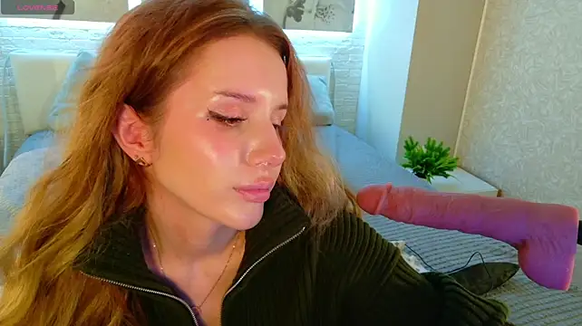 Betty_June Chat XXX live