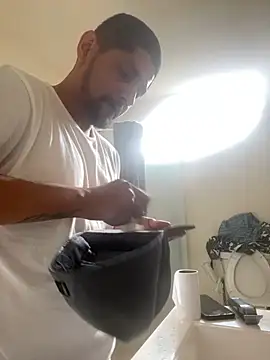 Pokazy przed kamerką – bigballs069
