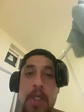 bigballs069 webkamerás műsora