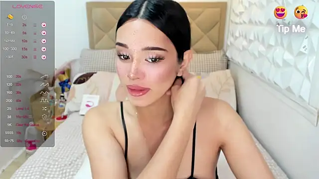 TsHeartXxx Show Webcam