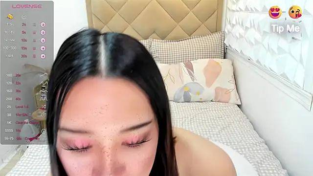 TsHeartXxx Show Webcam
