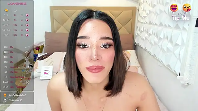 TsHeartXxx webcam show