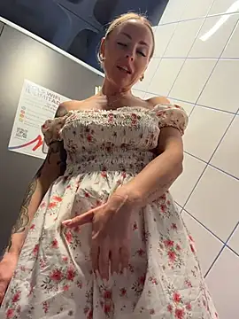EmaSalis Webcam show