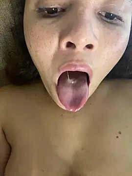 Show de webcam de naughty_curly69