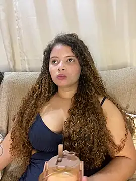 Show de naughty_curly69 na webcam