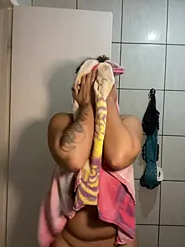naughty_curly69: διαδικτυακό σόου στην κάμερα