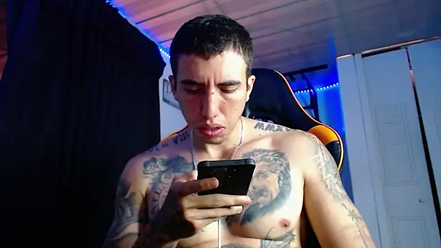 Adam_Hudsond – webcam-show