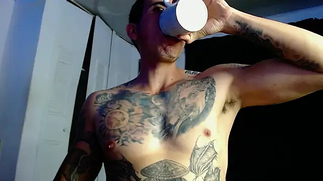 Adam_Hudsondのウェブカメラショー