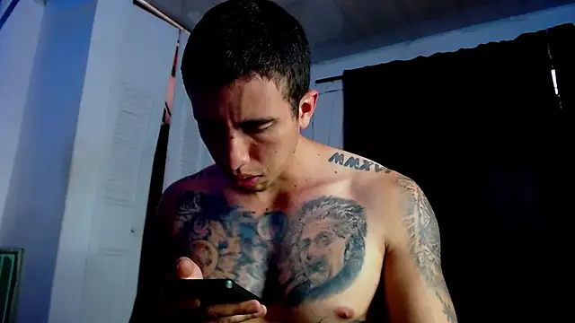 Adam_Hudsond webkamerás műsora