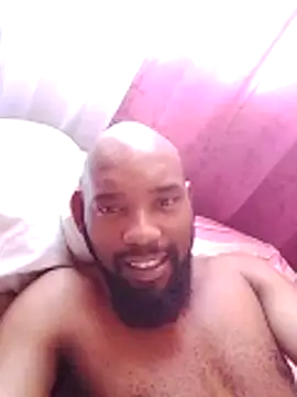 BigThickBlackCock18: διαδικτυακό σόου στην κάμερα