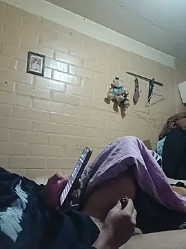 skinblack18 Show in webcam