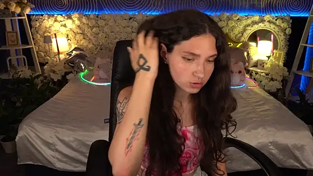 Chat +18 de BabyFlowerr ao vivo