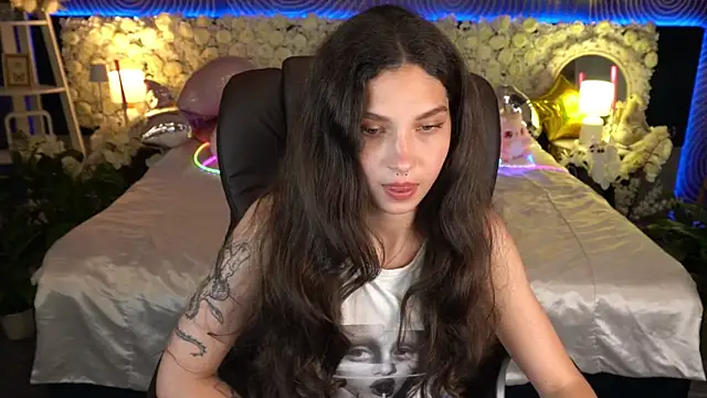 BabyFlowerr élő XXX-chatje